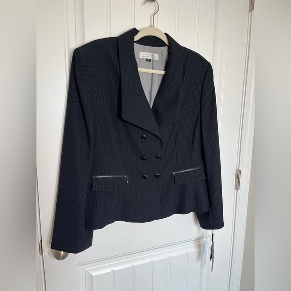 Tahari Jackets & Blazers - NWT Tahari Double Breasted Patterned Blazer Plus Size - Black Size 18 CB 141